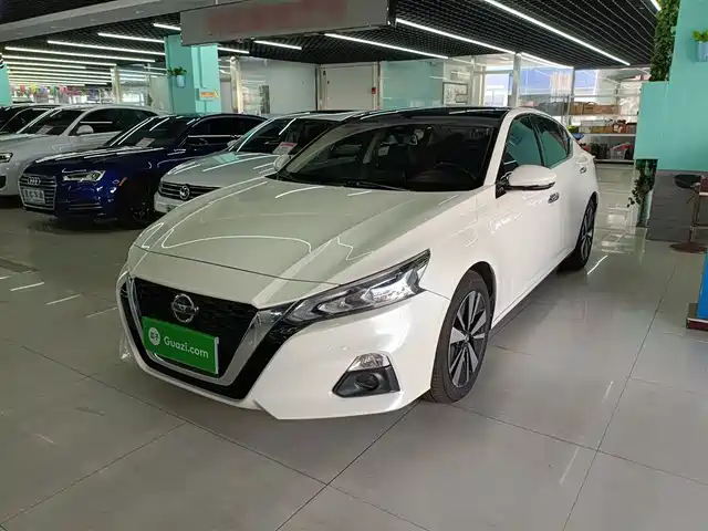NISSAN TEANA