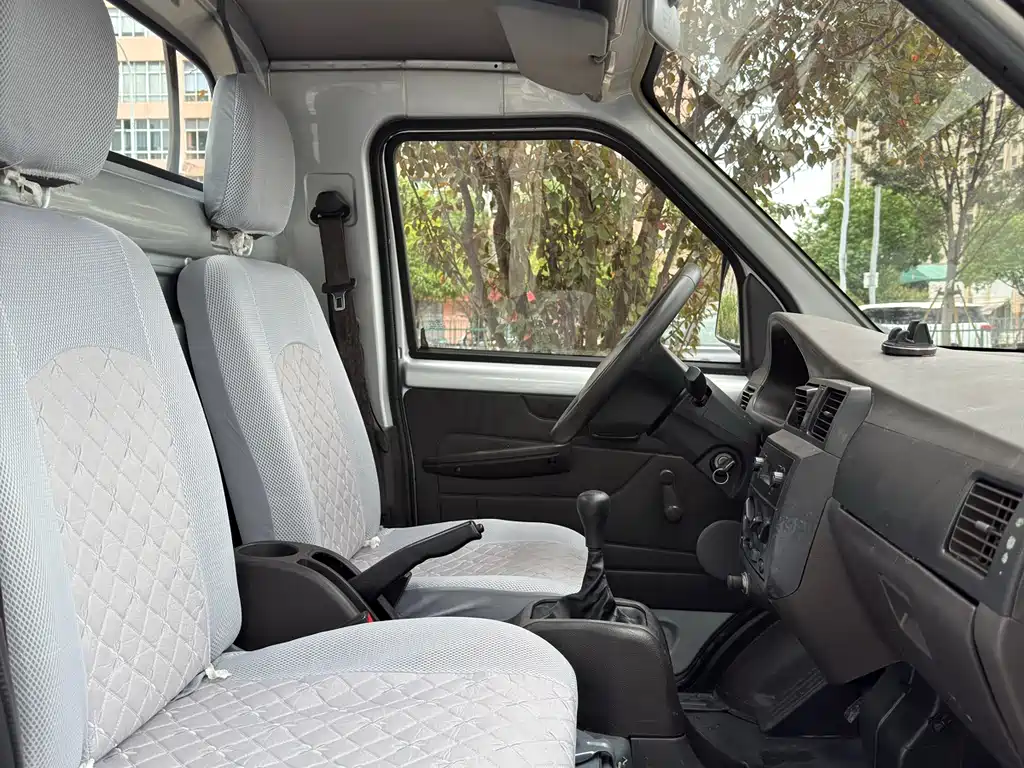 WULING AUTOMOBILE WULING RONGGUANG SMALL CARD