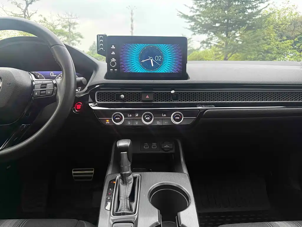 Honda Civic — миниатюра 12