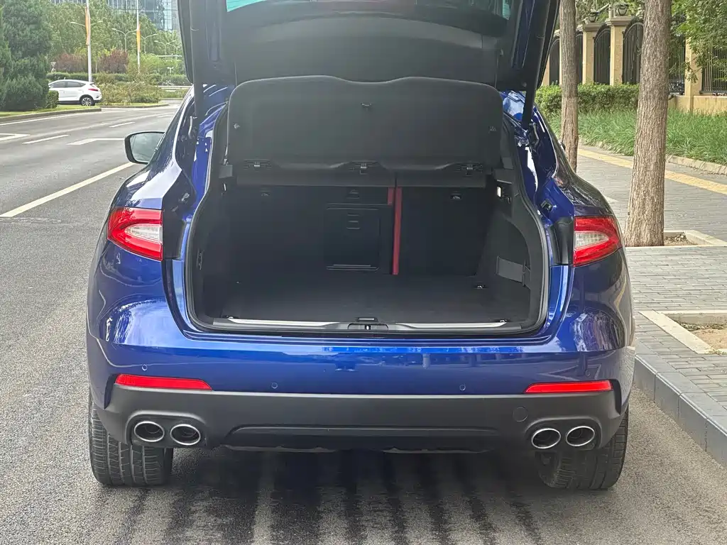 MASERATI LEVANTE