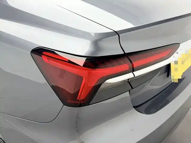 Roewe i6 MAX — миниатюра 16