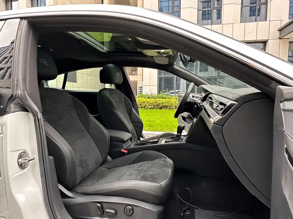 Volkswagen CC — миниатюра 9