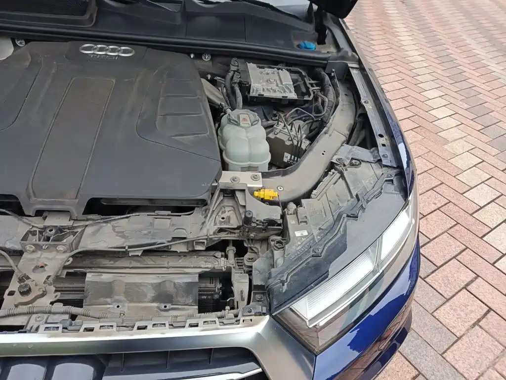 Audi Q7 — миниатюра 20