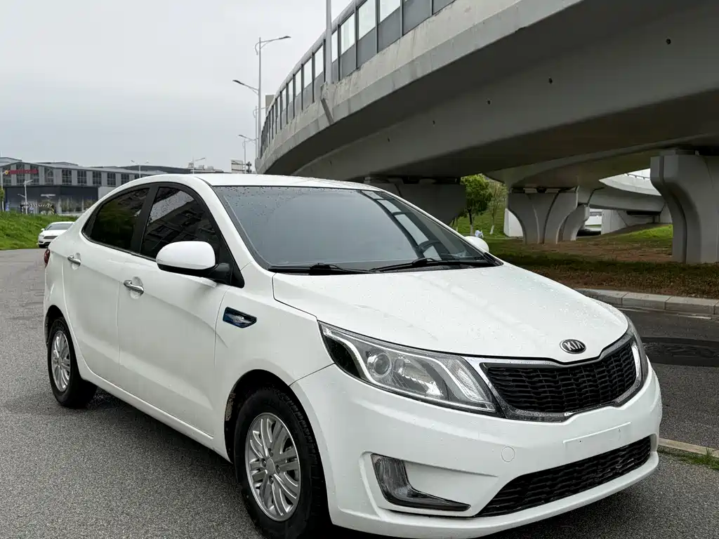 Kia K2 2012 1.4L AT GLS