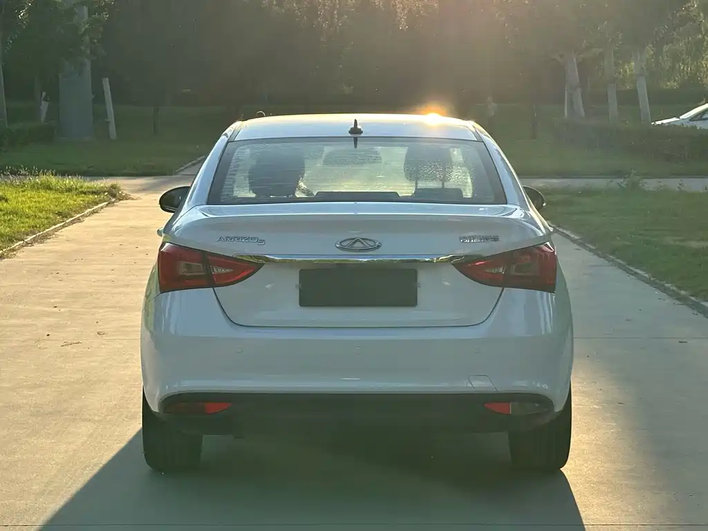 Chery Arrizo 5 — миниатюра 15
