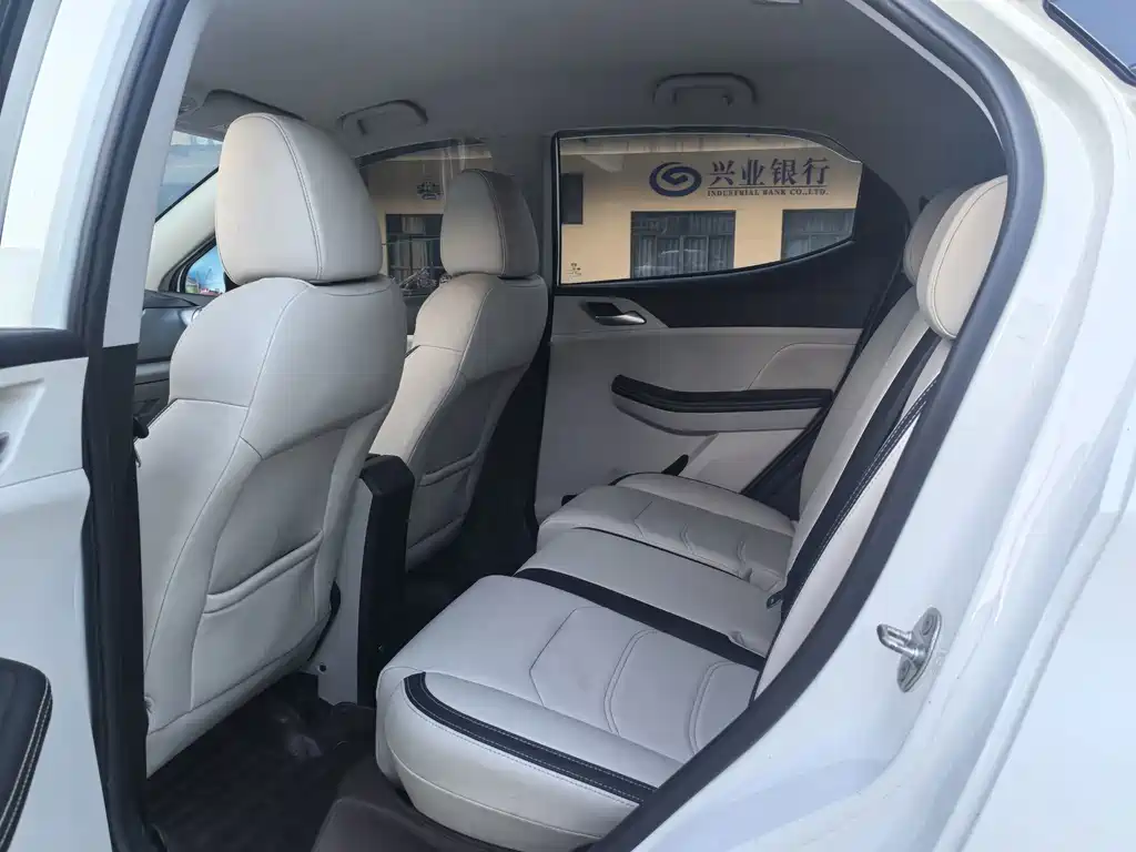 BYD Yuan Pro — миниатюра 9