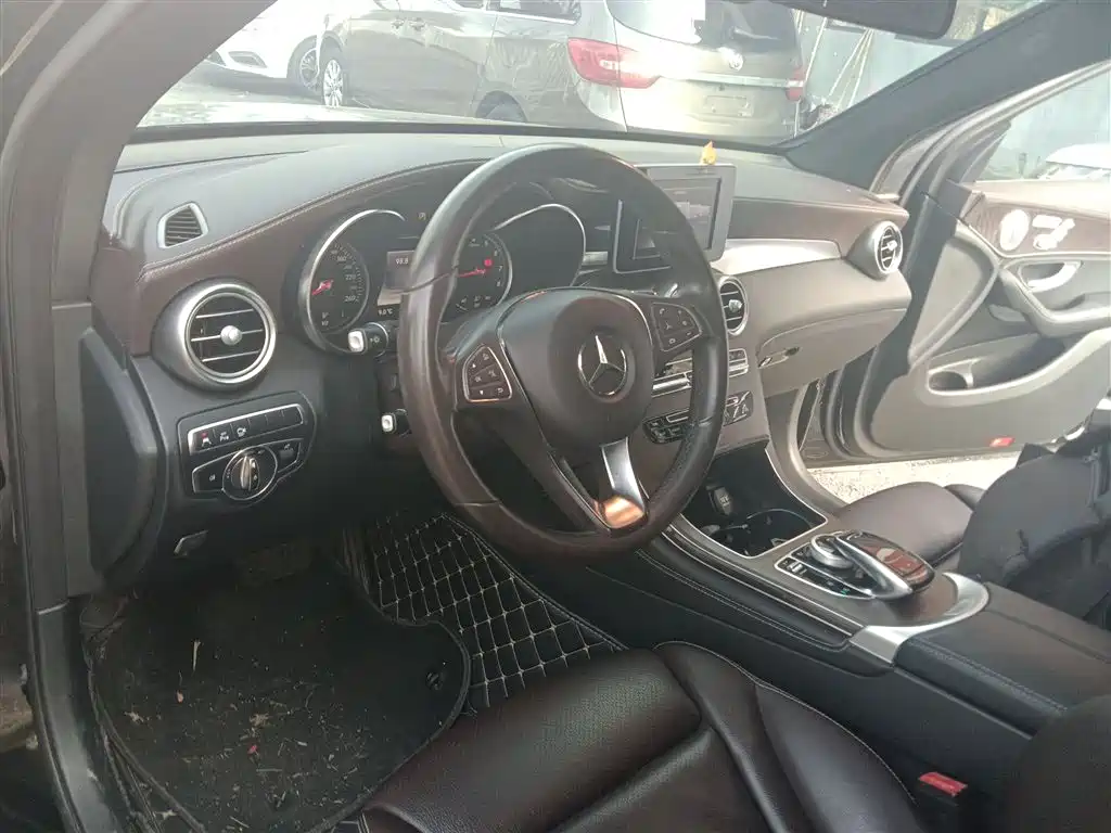 Mercedes-Benz GLC 2019 GLC 300 L 4MATIC