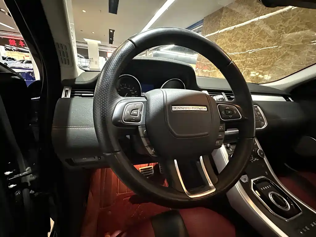 Land Rover Evoque (Import) — миниатюра 19