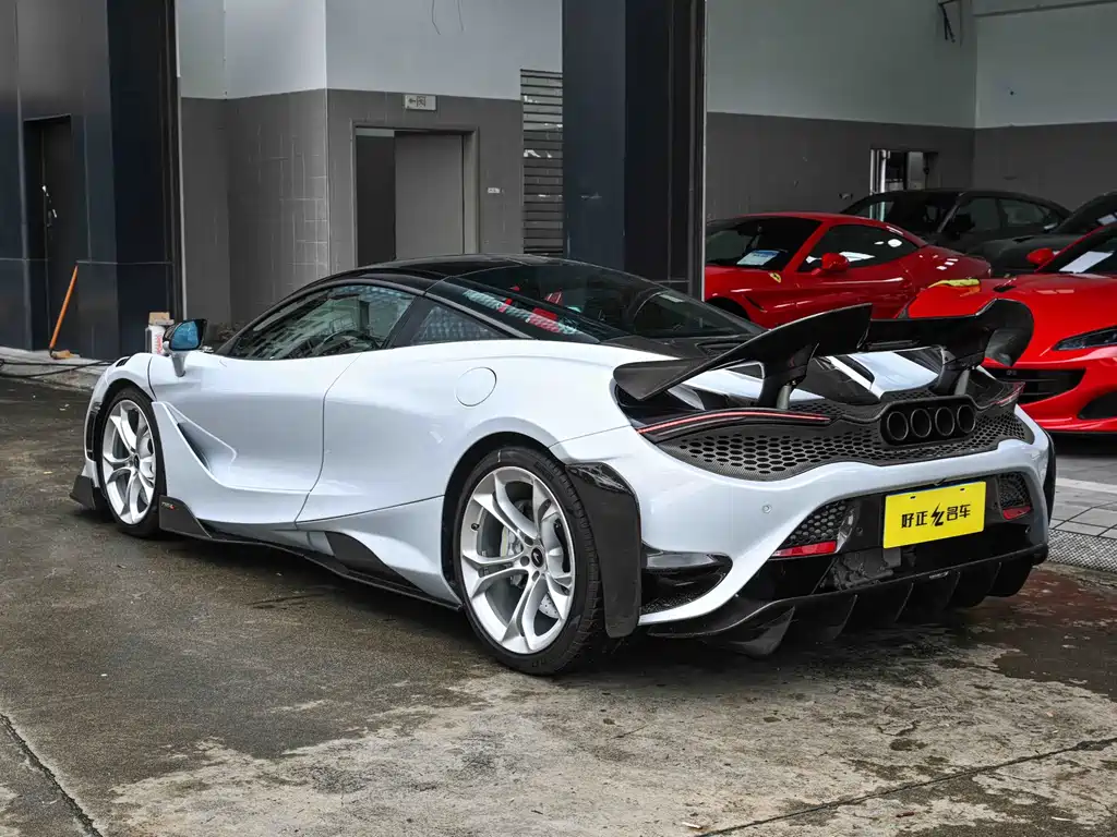 McLaren 720S — миниатюра 6