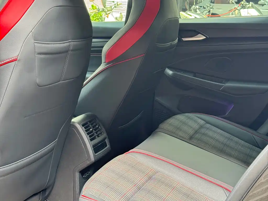 Volkswagen Golf GTI GTI 2021 380TSI DSG GTI