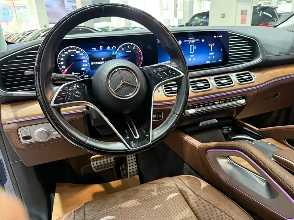 MERCEDES-BENZ GLS