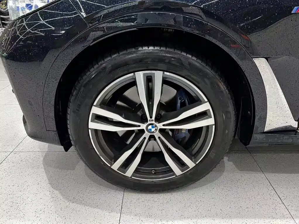 BMW X7 — миниатюра 5