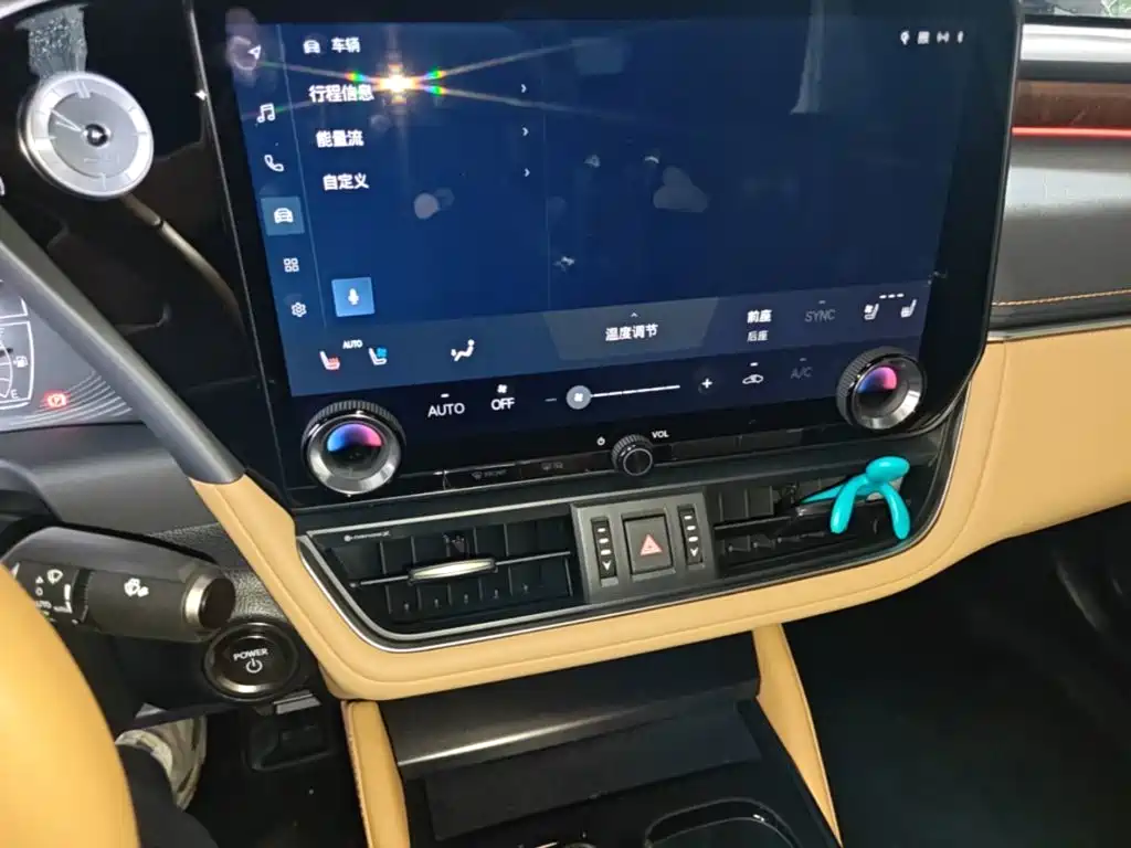 Lexus ES — миниатюра 13