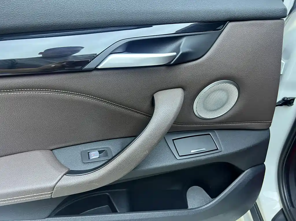 BMW X1 — миниатюра 15