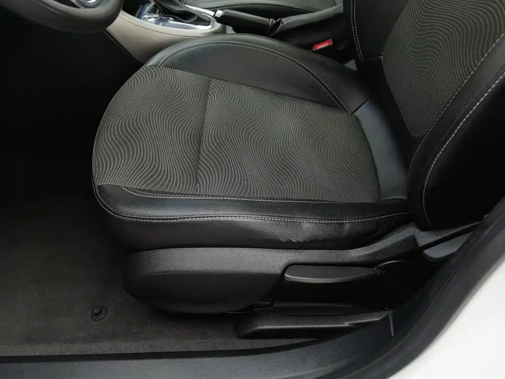 Buick Excelle — миниатюра 20