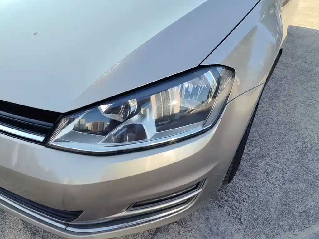 Volkswagen Golf — миниатюра 24