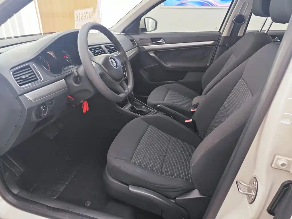 Volkswagen Lavida — миниатюра 8