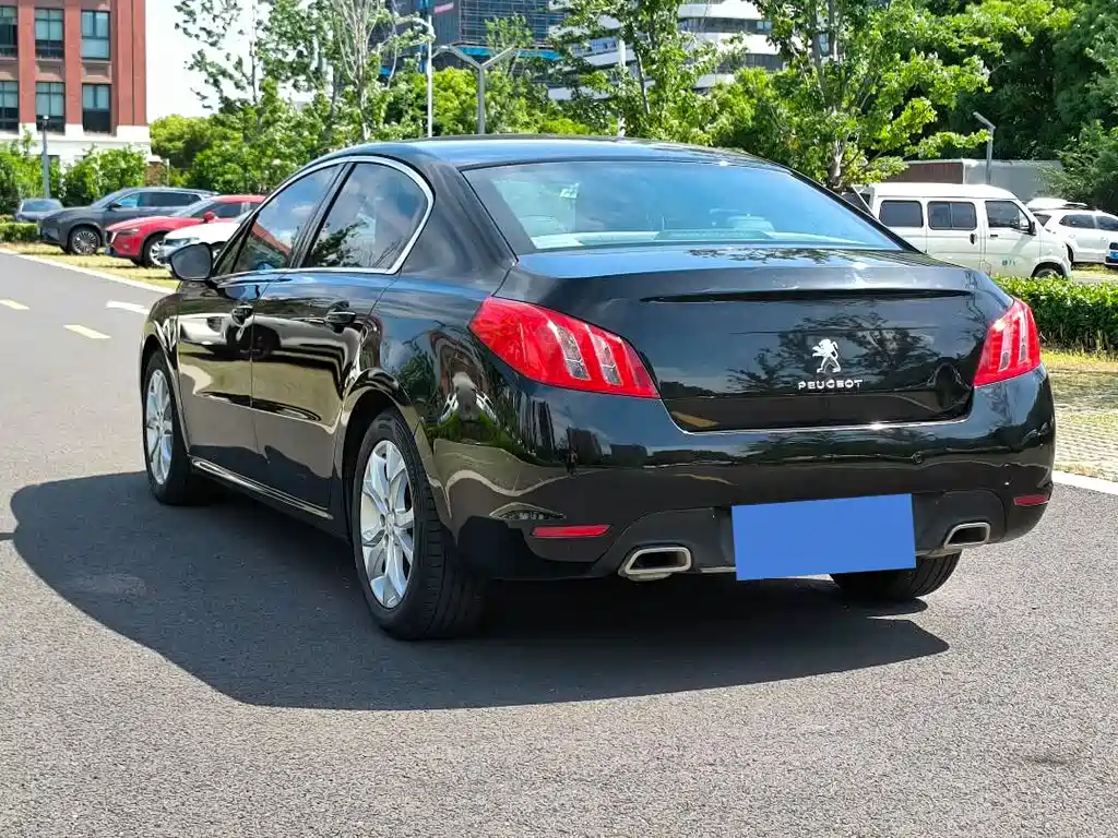 Peugeot 508 2012 2.3L