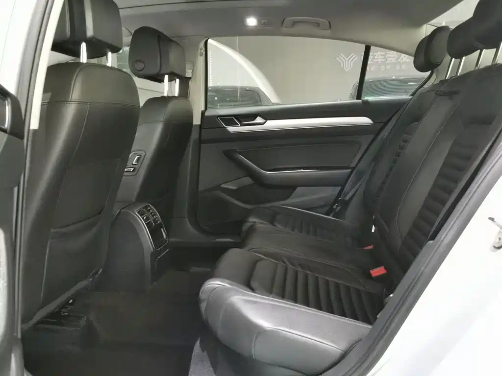 Volkswagen Magotan — миниатюра 8