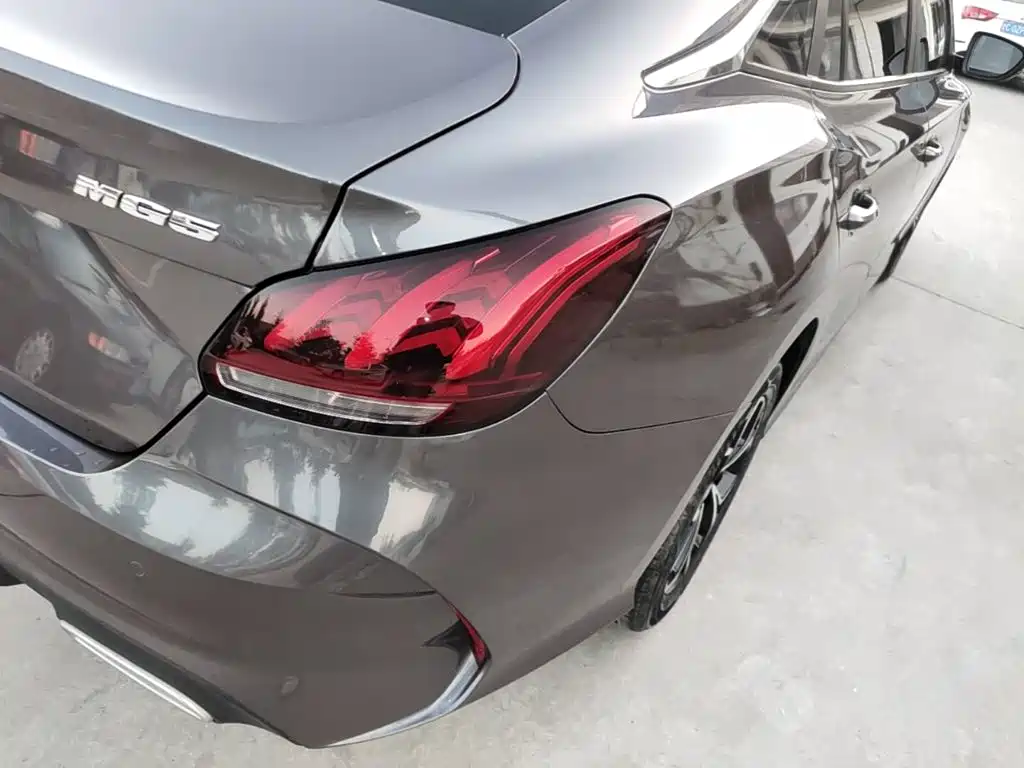 MG MG5 — миниатюра 8