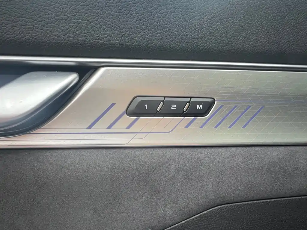 GEELY AUTOMOBILE XINGRUI