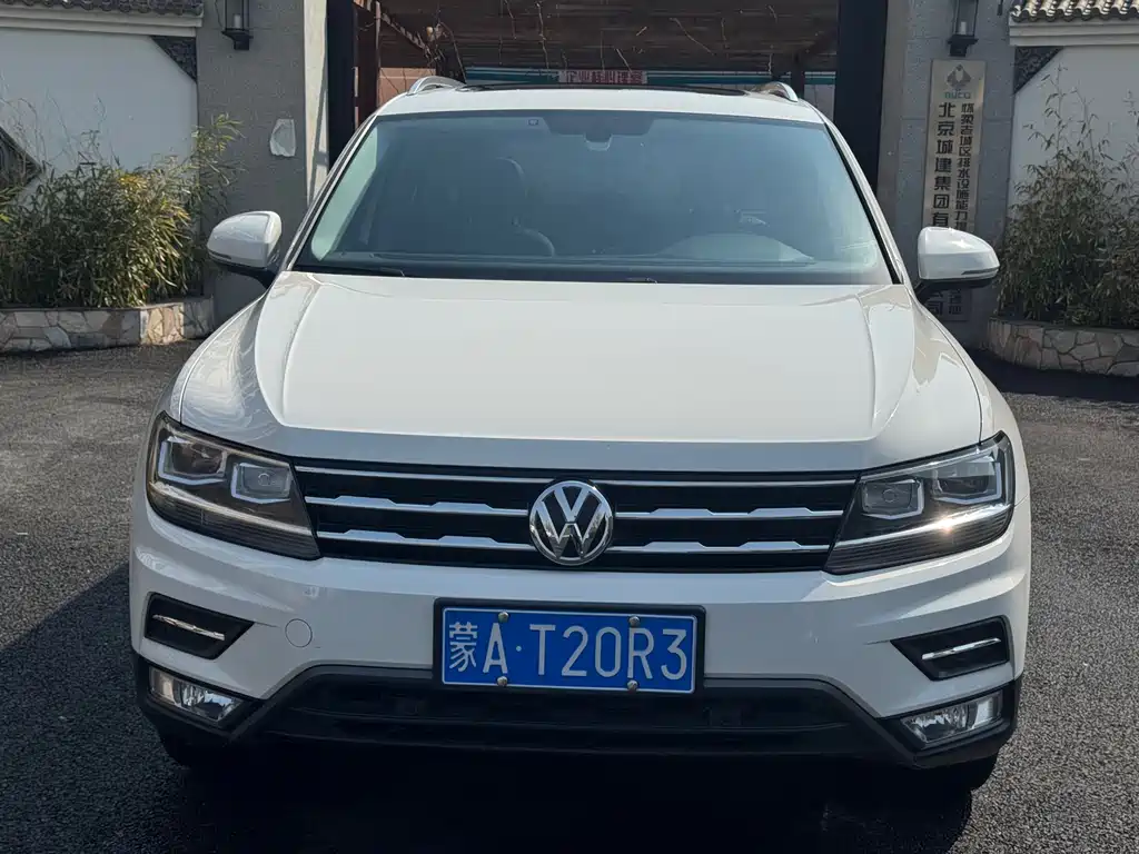 Volkswagen Tiguan L L 2019 330TSI AT Luxury VI