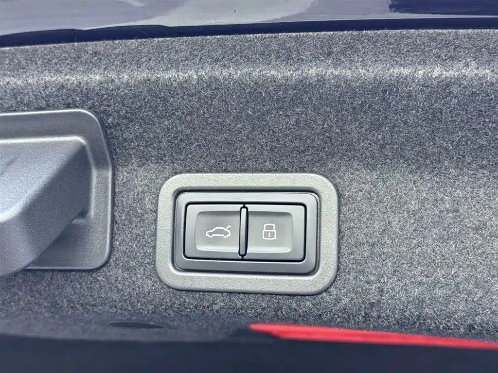 Audi A6L 2025 45 TFSI quattro