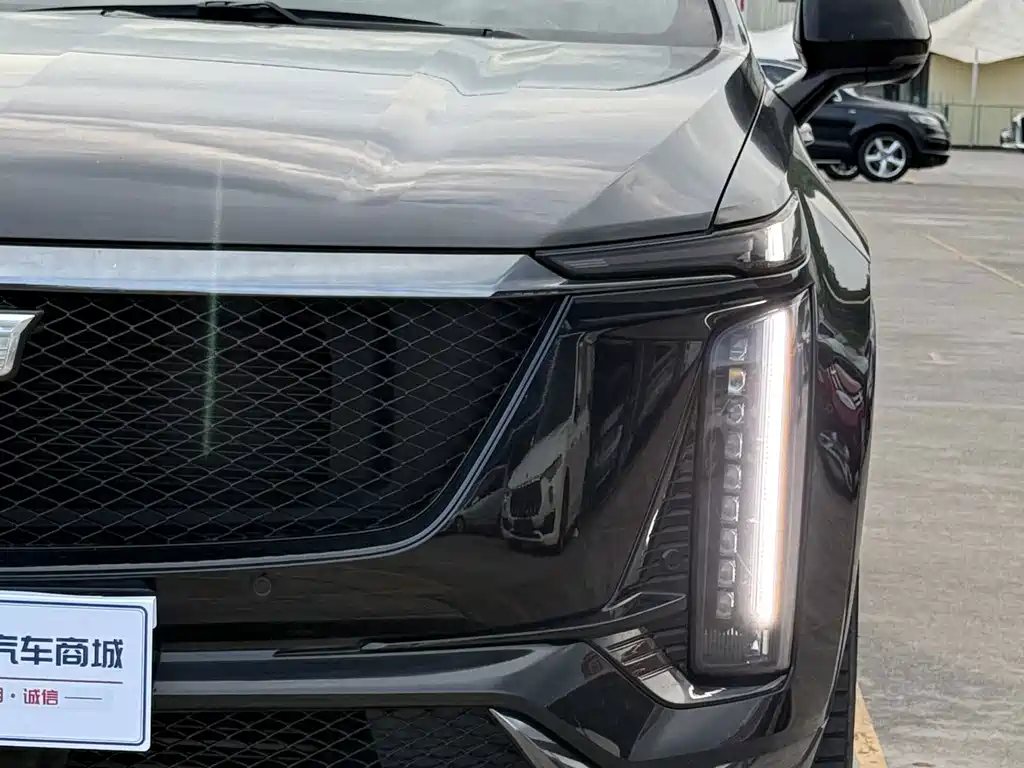 Cadillac XT5 — миниатюра 5