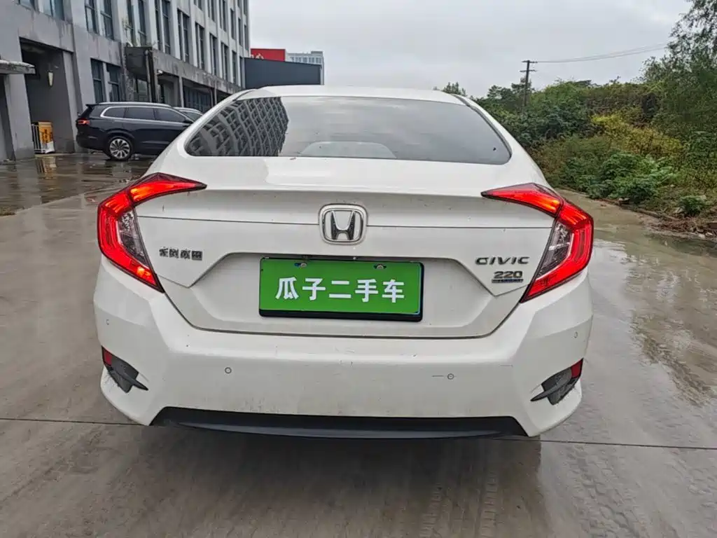 Honda Civic — миниатюра 6