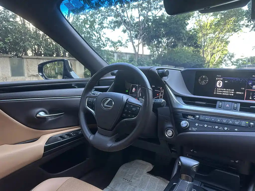 Lexus ES — миниатюра 6