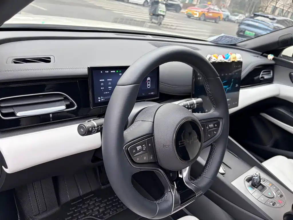 BYD SEAL 06 NEW ENERGY