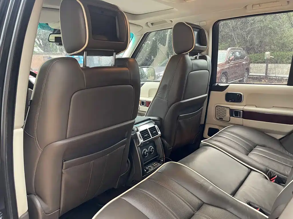 Land Rover Range Rover — миниатюра 8