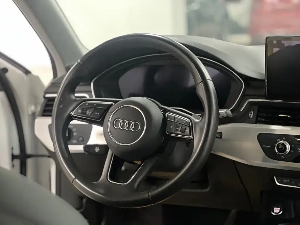 Audi A4L — миниатюра 12