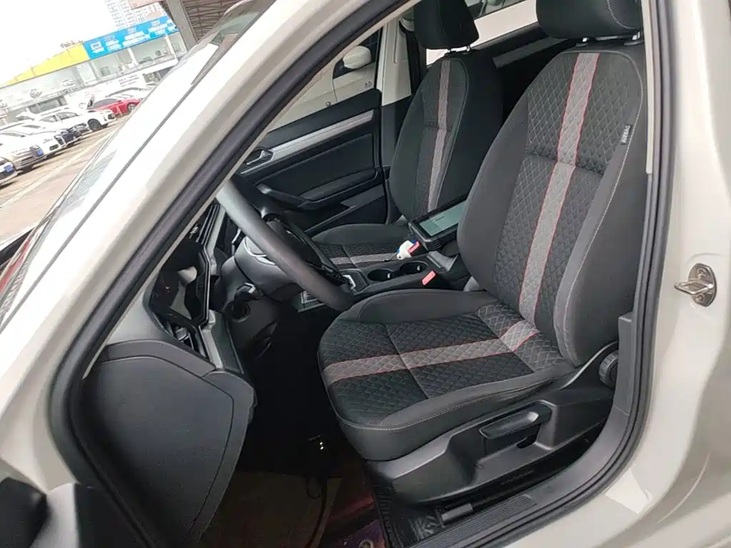 Volkswagen Lamando — миниатюра 15