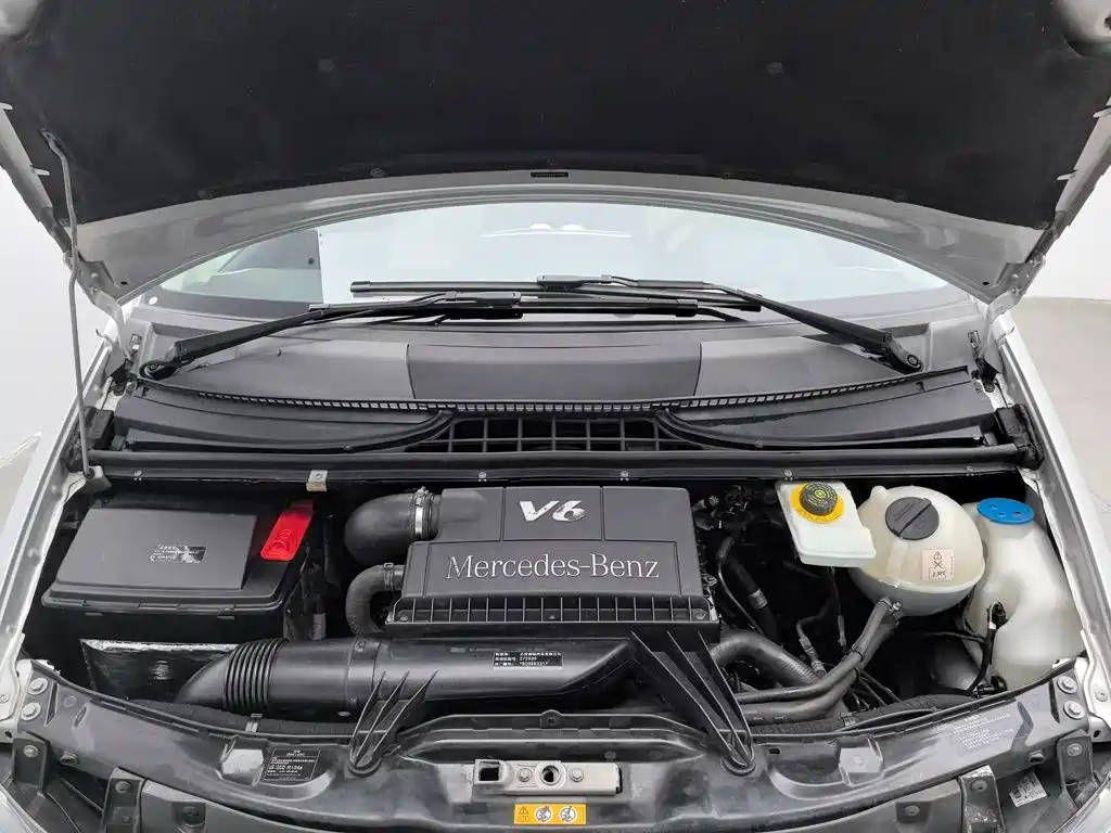 Mercedes-Benz Vito — миниатюра 6