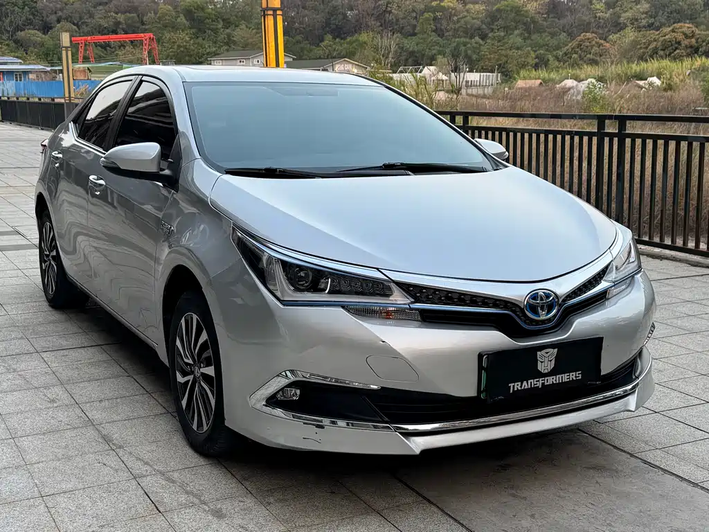 TOYOTA COROLLA DUAL ENGINE E+