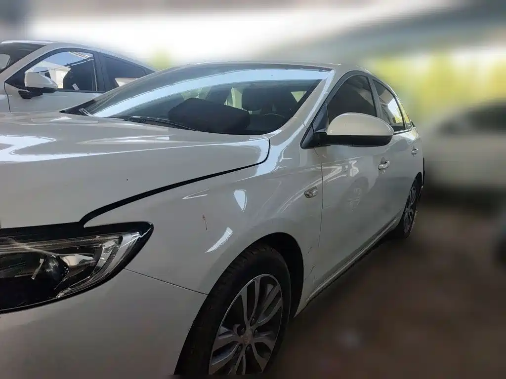 Buick Excelle — миниатюра 2