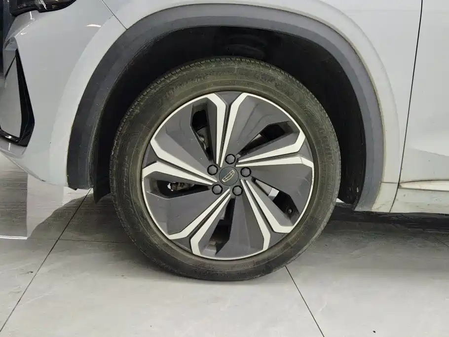 Geely Xingyue L — миниатюра 6