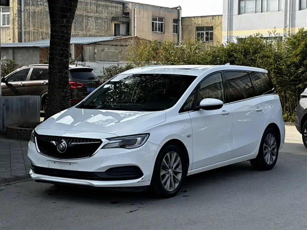 Buick GL6 2019