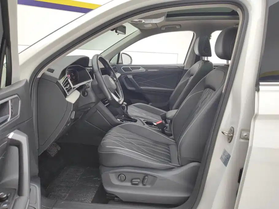 Volkswagen Tiguan L — миниатюра 9