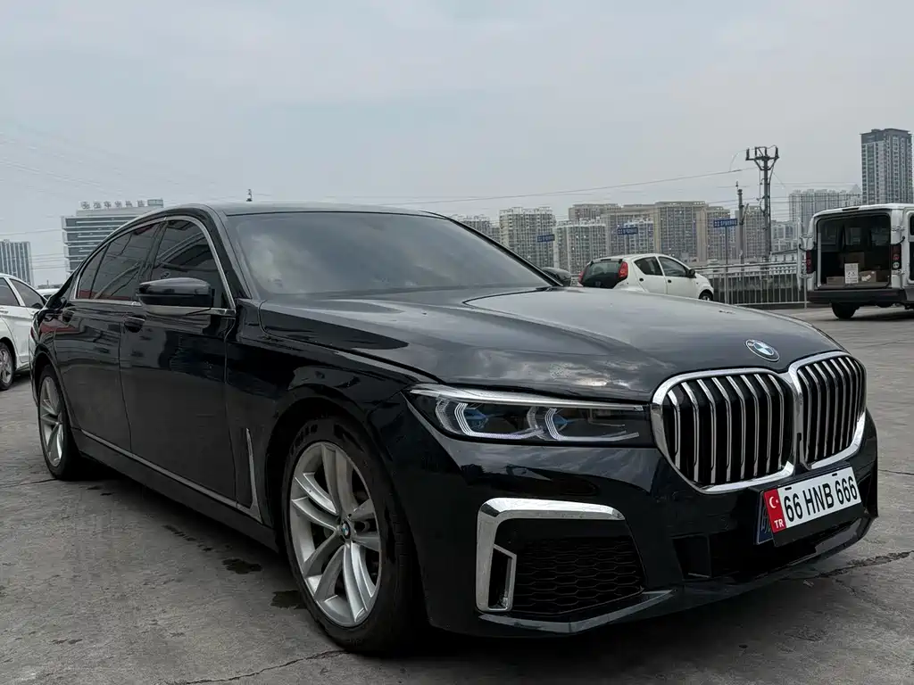 BMW 7 Series 7 2016 730Li Lead