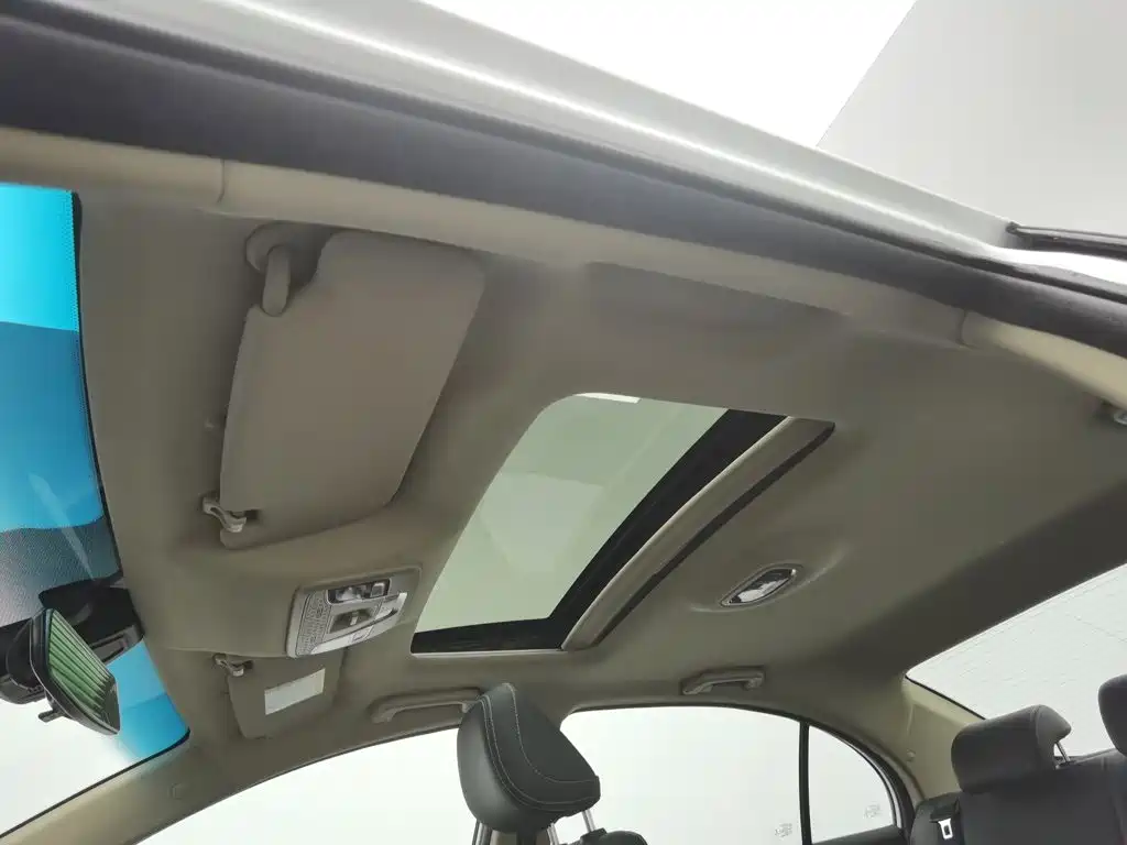 Geely Emgrand — миниатюра 14