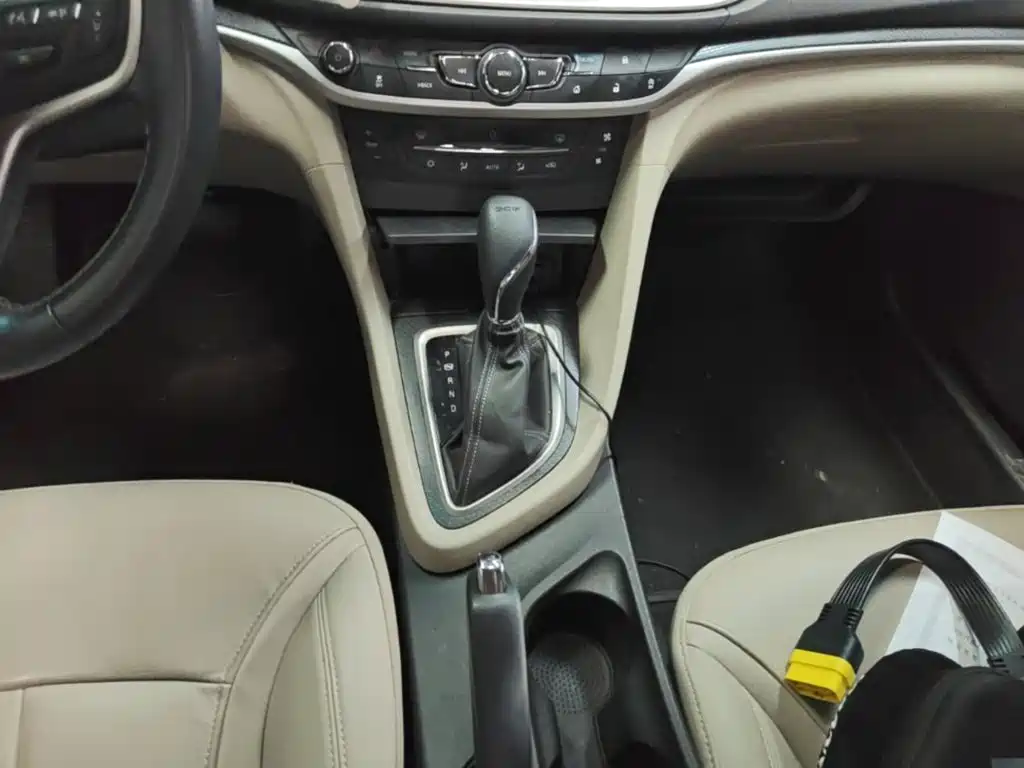 Buick Excelle — миниатюра 14
