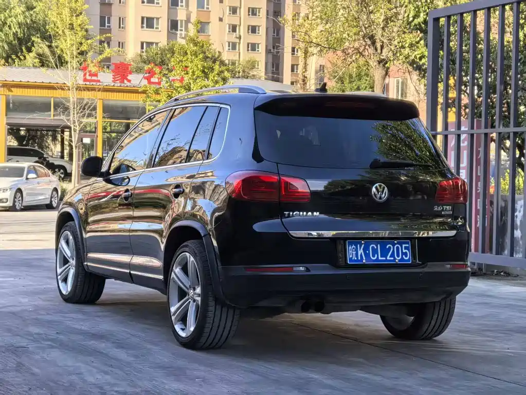 Volkswagen Tiguan — миниатюра 4
