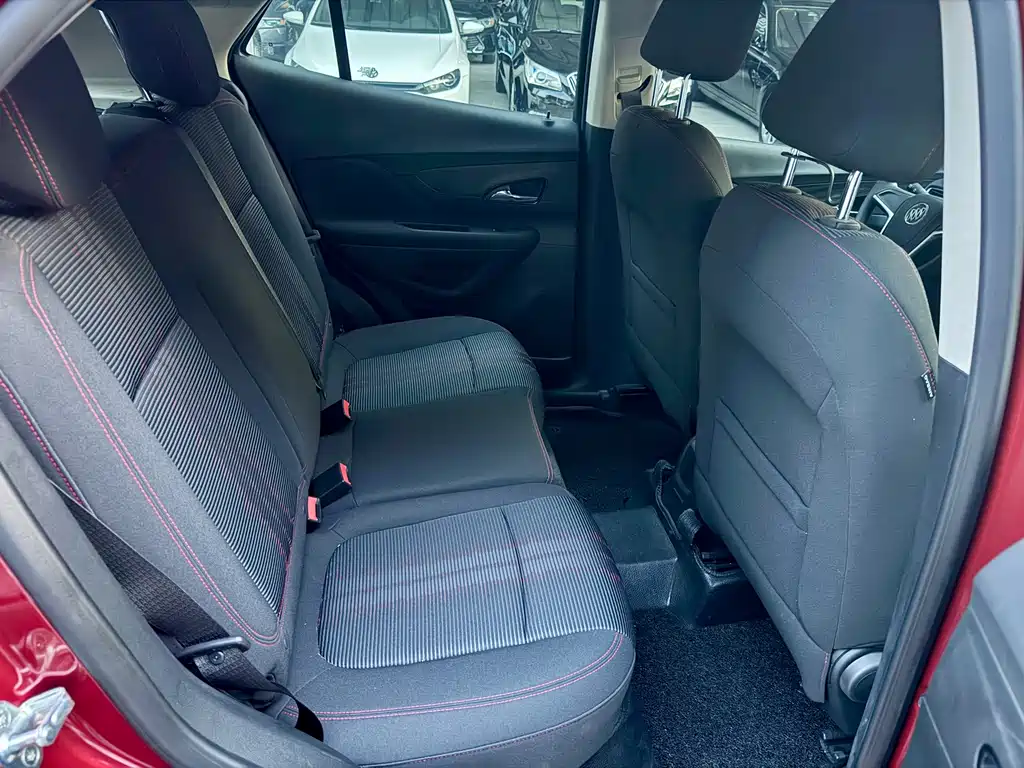 Buick Encore — миниатюра 8