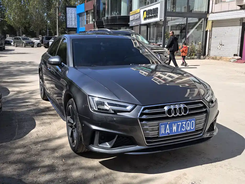 Audi A4L — миниатюра 2