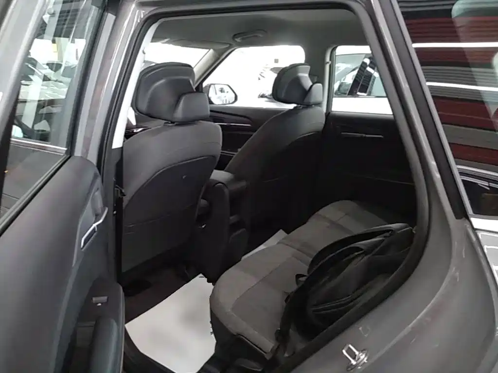 Kia EV5 — миниатюра 17
