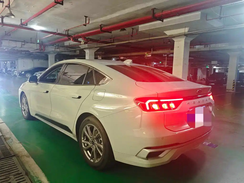 Ford Mondeo — миниатюра 5
