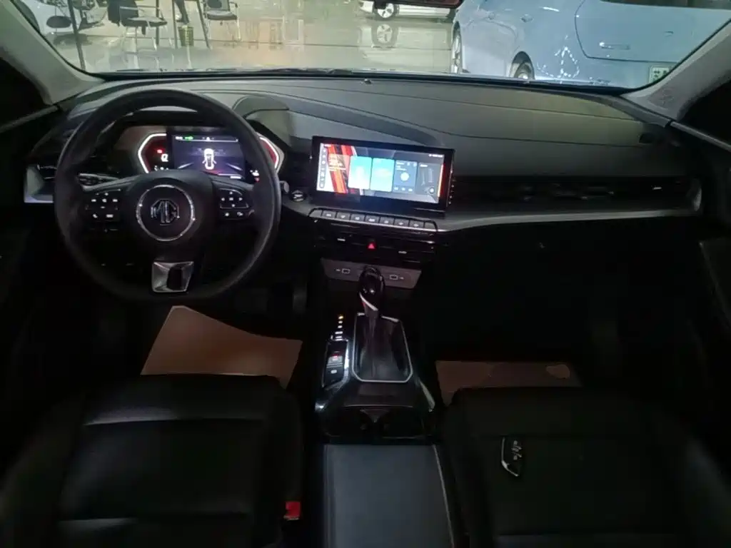 MG MG5 — миниатюра 10