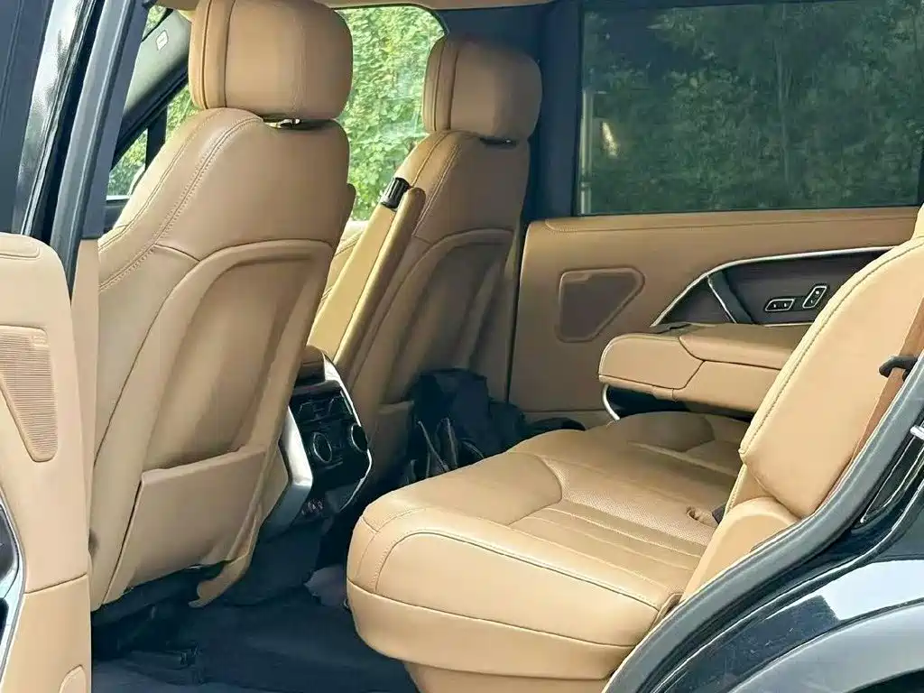 Land Rover Range Rover — миниатюра 6